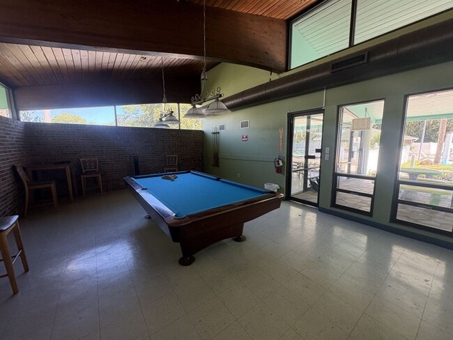 Building Photo - 30 Spring Dr