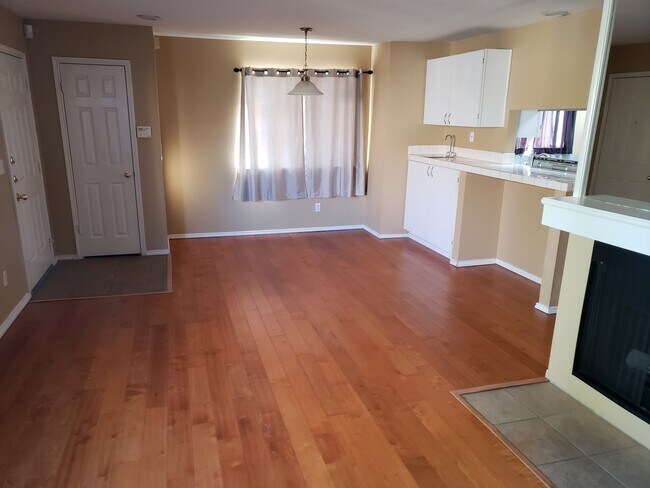 Building Photo - 43423 30th St W