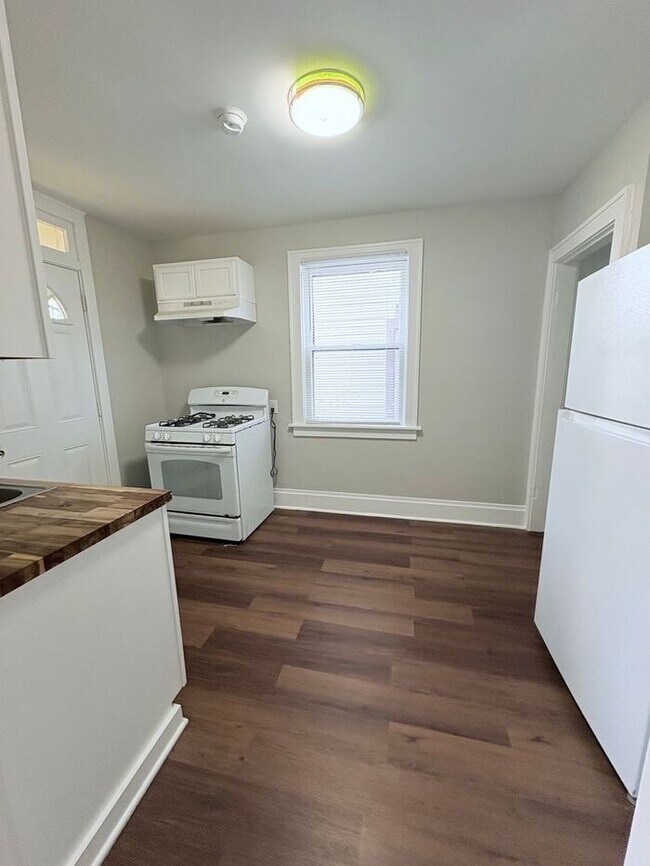 Building Photo - Charming 3 beds 1 bath in Columbus!