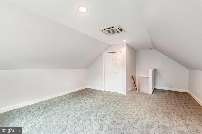 Building Photo - 519 Woodland Ct NW