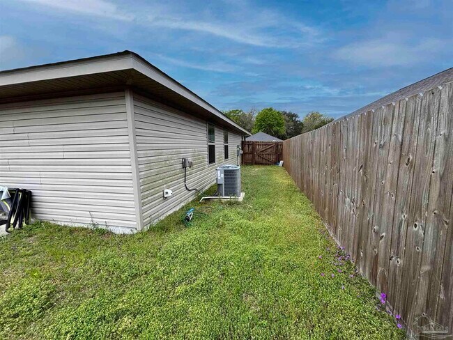 Building Photo - 5143 Carmell Ridge Cir