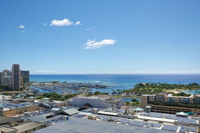 Building Photo - 1391 Kapiolani Blvd