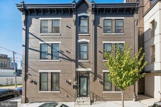Building Photo - 1723 Francis St