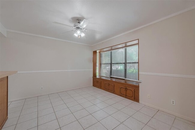 Building Photo - 9922 Carlow Ln
