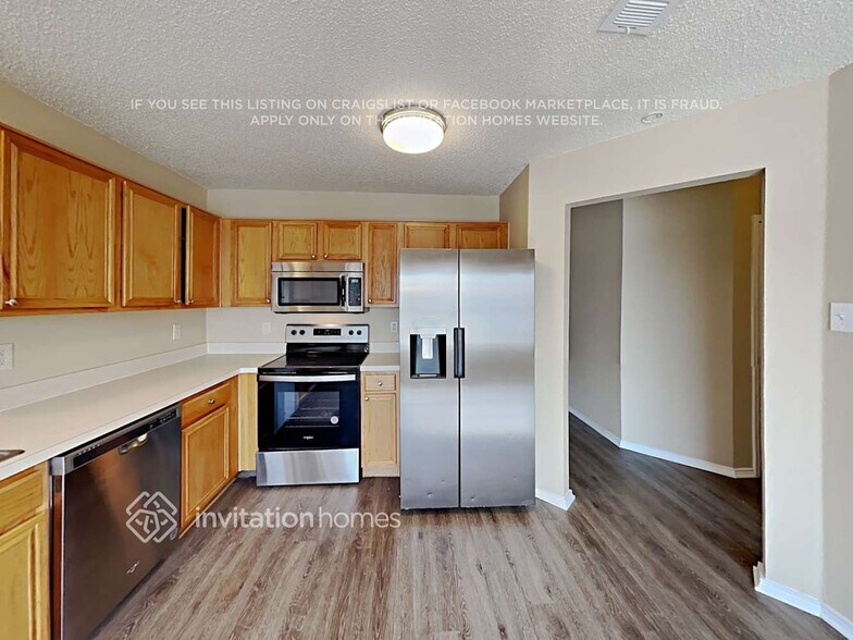 Building Photo - 10220 Cypress Hills Dr