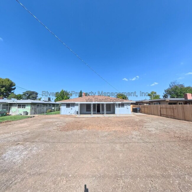 Building Photo - 4084 St George Pl