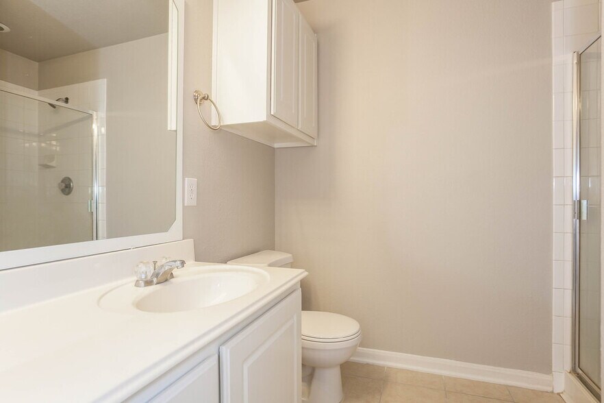 Building Photo - 2039 Diamond Crest Dr