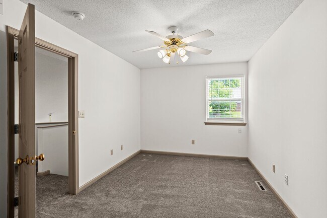Building Photo - 3256-3258 Wind River Cir.