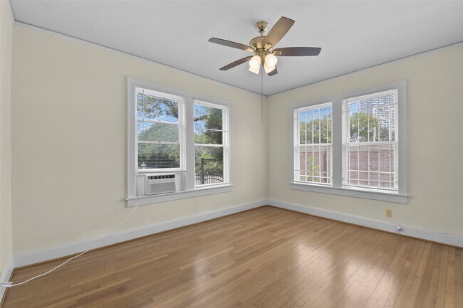 Building Photo - 436 Westmoreland St