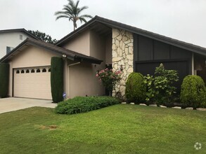 Building Photo - Spacious Anaheim Home with Cathedral Ceili...