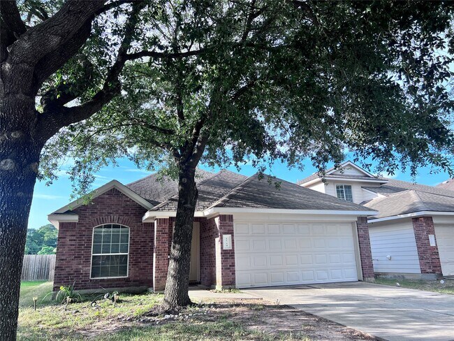 Building Photo - 11750 Pinemeade Ln