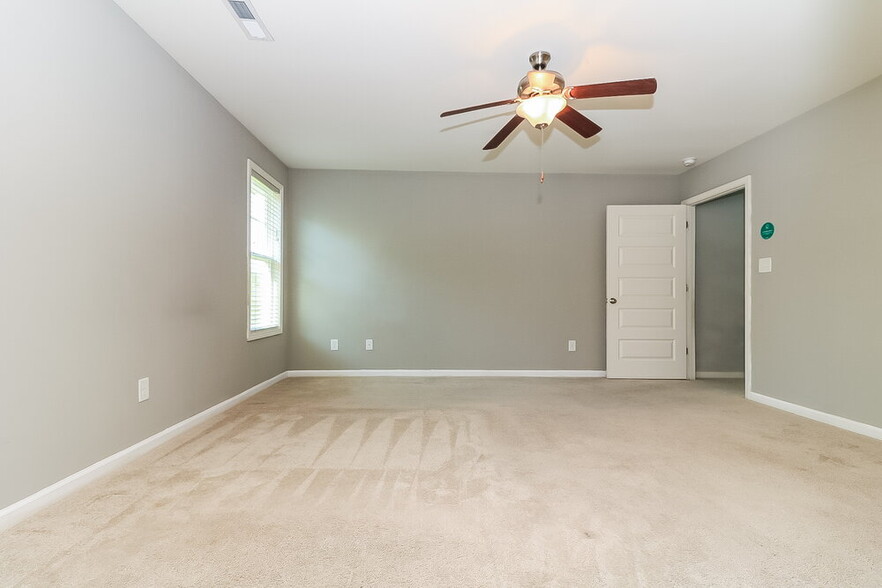 Building Photo - 1309 Braemar Highland Dr