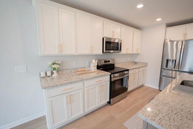 Building Photo - Available Soon!