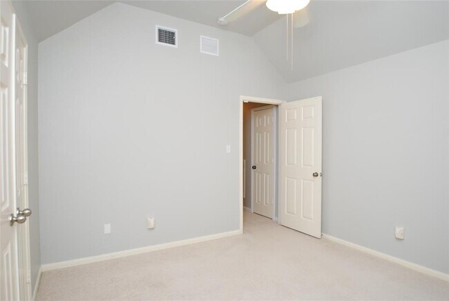 Building Photo - 20703 Spring Rose Dr