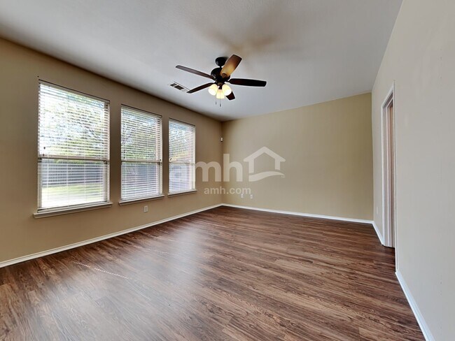 Building Photo - 2847 Park Springs Drive