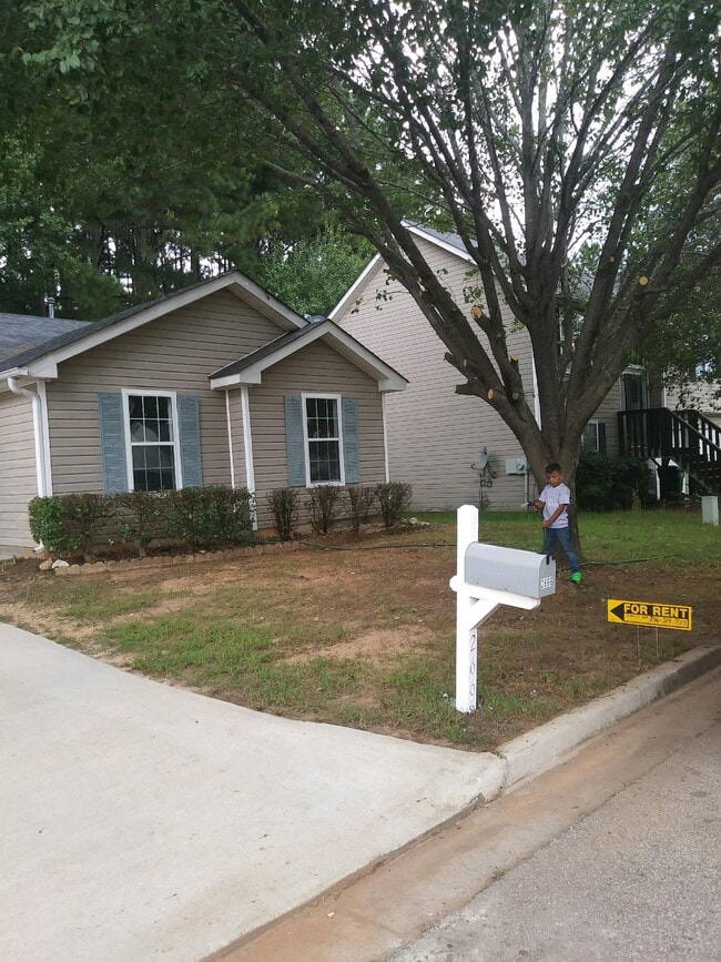 Building Photo - 2666 Rambling Way