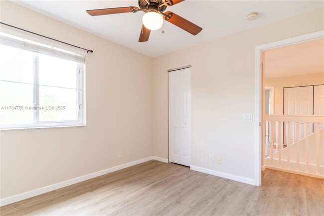 Building Photo - 1306 Banyan Way