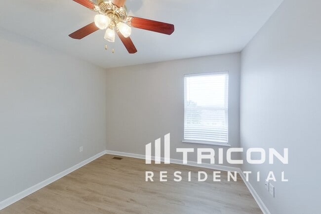 Building Photo - 507 Fortress Ct