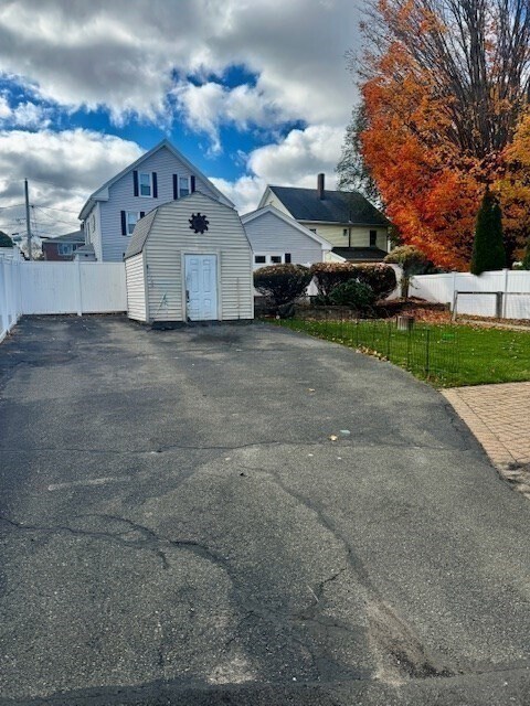 Building Photo - 15 Bolton St