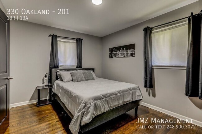 Building Photo - 330 Oakland-201