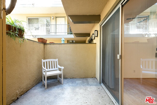 Building Photo - 2311 4th St