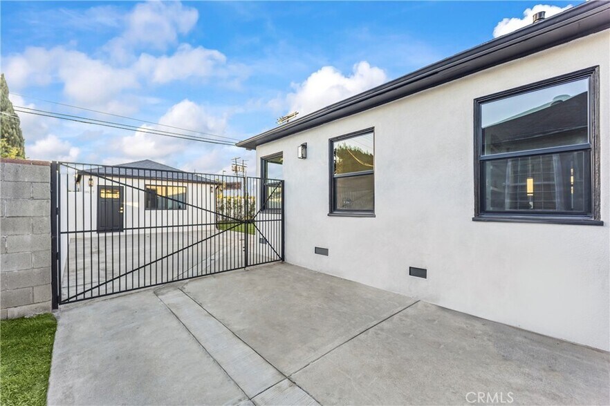 Building Photo - 1835 S Crescent Heights Blvd