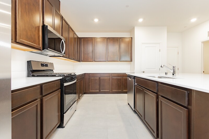 Building Photo - 2763 Fantoni St