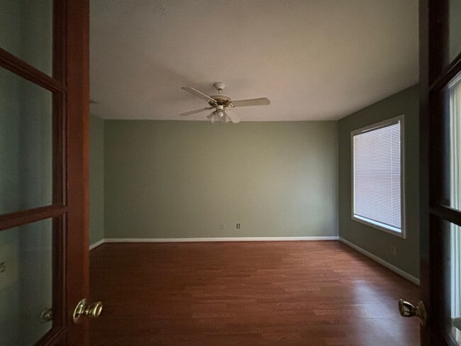Building Photo - 6792 Willowbrook Dr