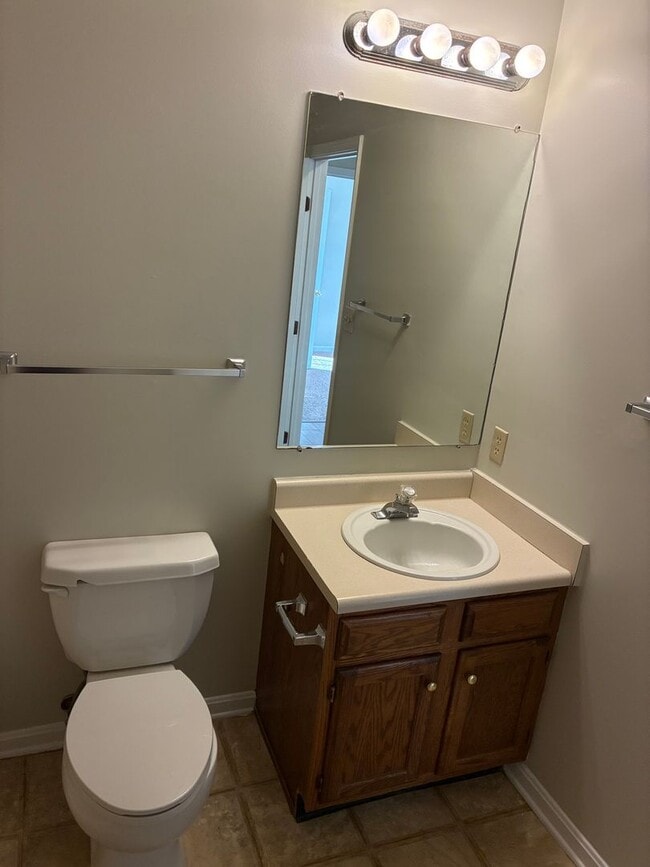 Building Photo - ***NEW Price***