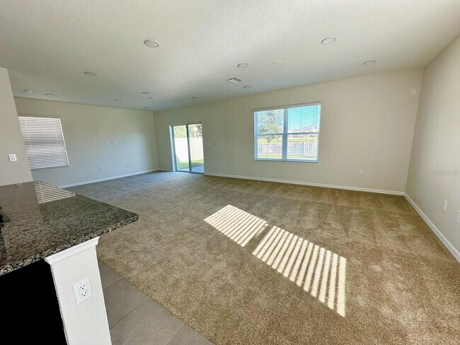 Building Photo - Epperson Rental