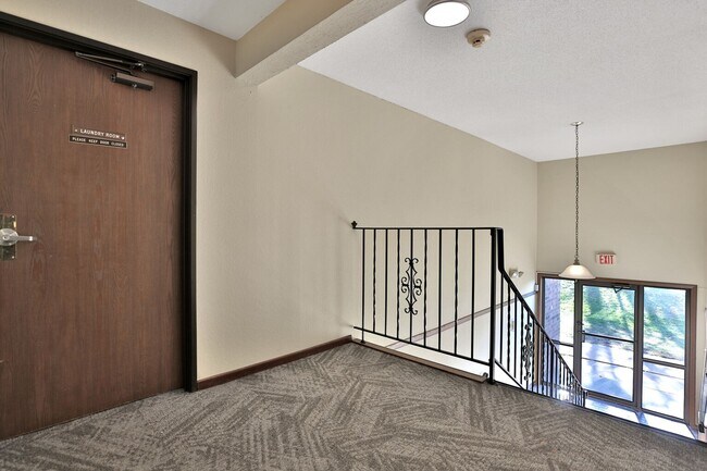 Building Photo - 6001 E Viking Blvd