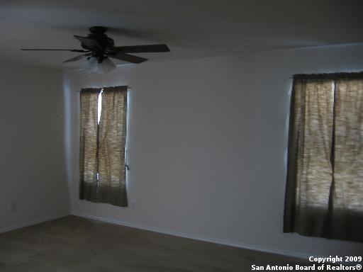 Building Photo - 204 N Willow Way