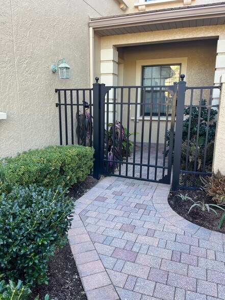 Foyer - 100 Laterra Links Cir