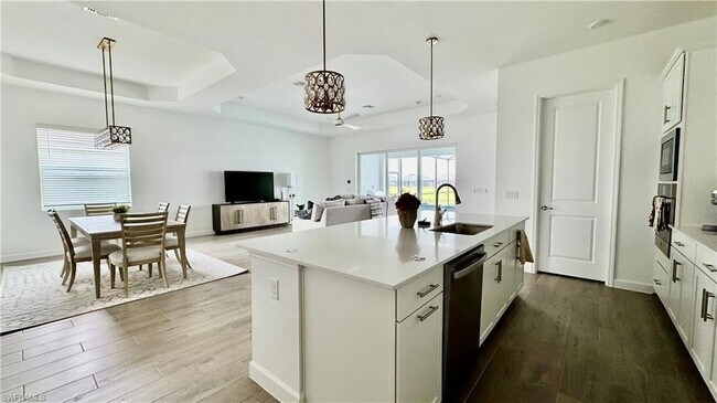 Building Photo - 15048 Pinehurst