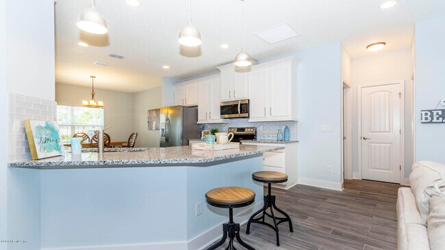 Building Photo - 707 Amberjack Ln
