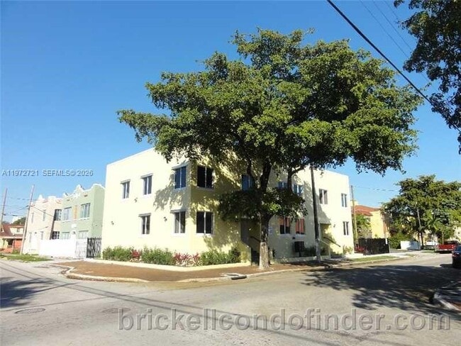 Building Photo - 1469 SW 5th St