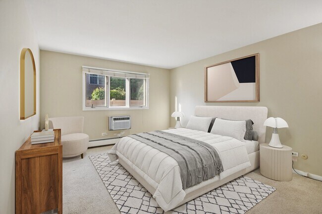 Building Photo - 505 Kenilworth Ave