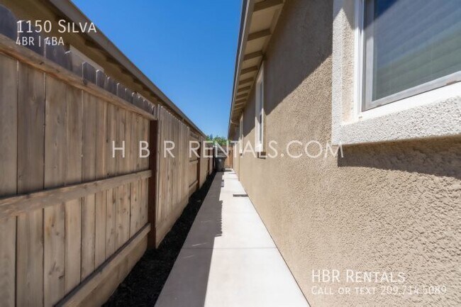 Building Photo - 1150 Silva-