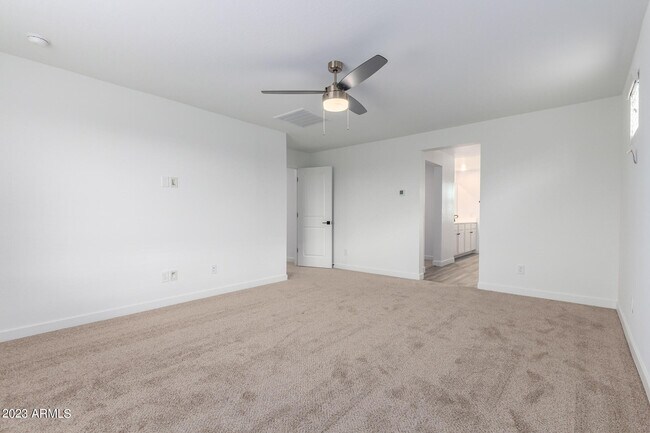 Building Photo - 16968 W Diana Ave