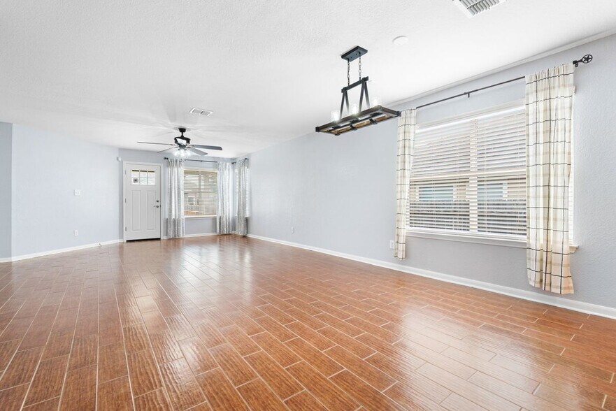 Building Photo - 265 Arcadia Pl