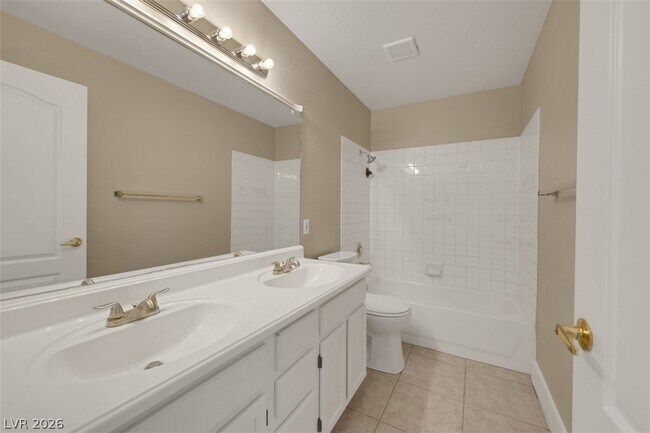 Building Photo - 719 Anne Ln