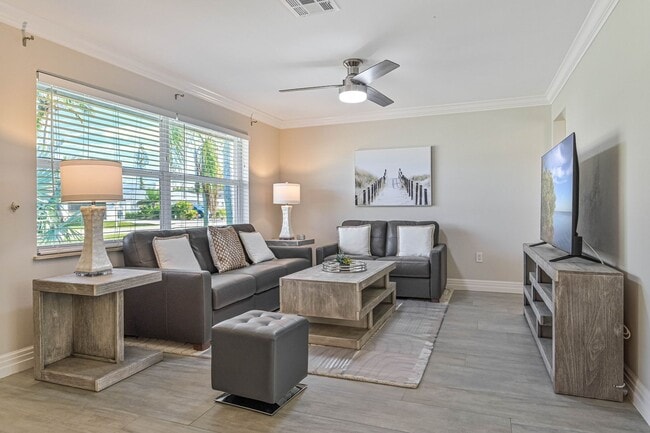 Building Photo - ** Charming Villa in Bonita Springs ~ Completely Renovated ~ Furnished ~ 1 Car Garage **