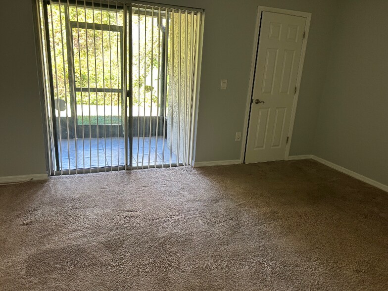 Building Photo - 2369 Walton Cir