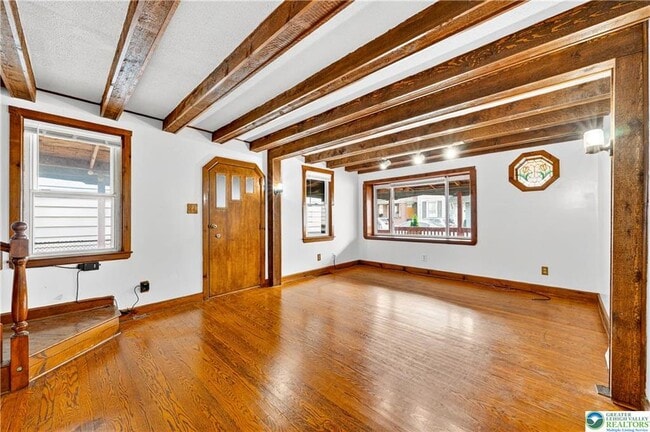 Building Photo - 521 N Lumber St