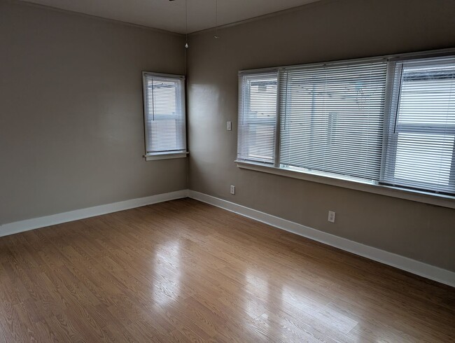 Interior Photo - 1762 E 3rd St