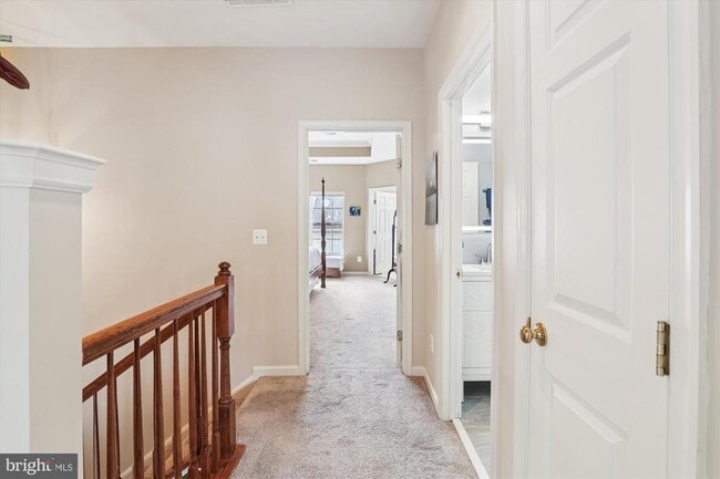 Building Photo - 9327 Hundith Hill Ct