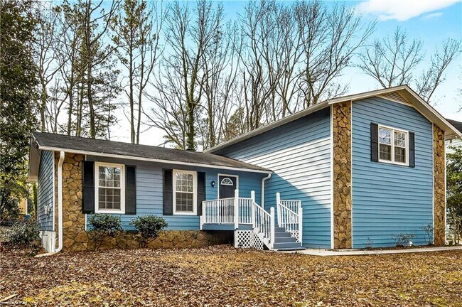 Building Photo - 1075 Forest Heights Rd