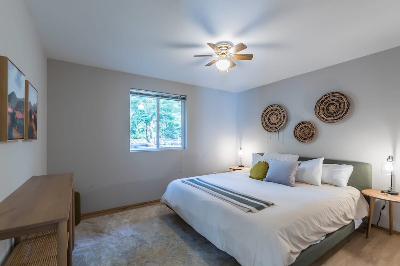 Building Photo - 226 Paradise Dr