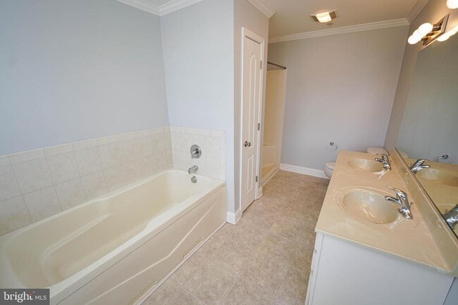 Building Photo - 1455 Hidden Meadow Ln