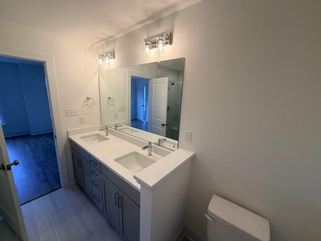 Building Photo - 15307 Sunray Aly